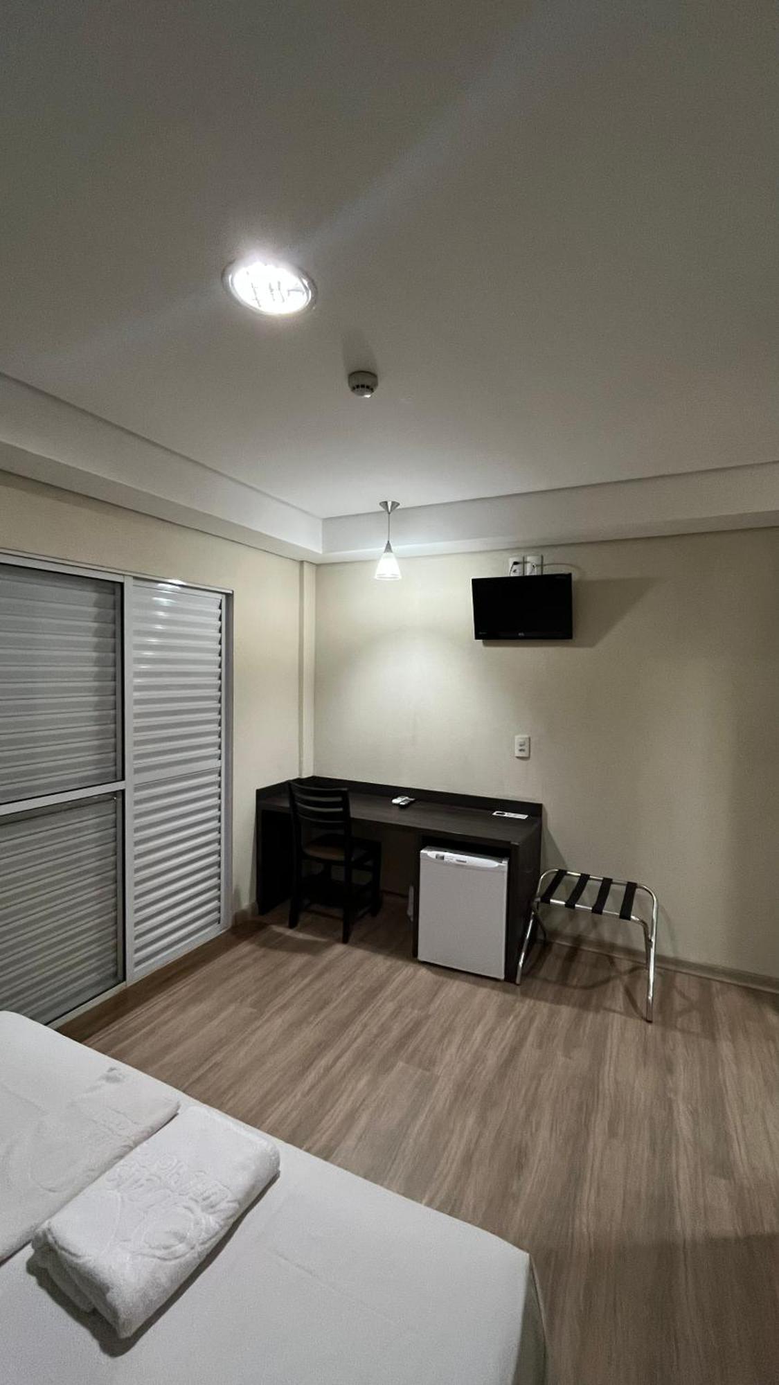 Onix Inn Hotel Cravinhos Zewnętrze zdjęcie