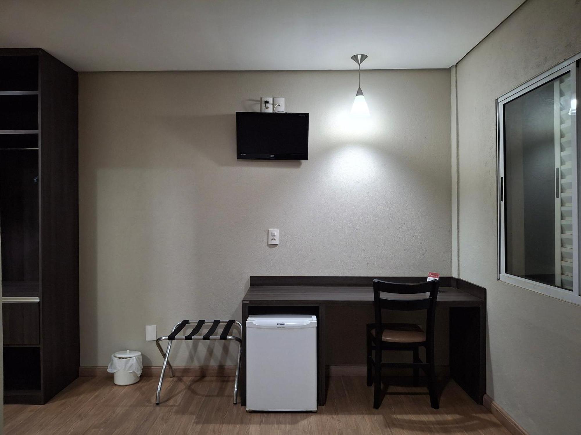 Onix Inn Hotel Cravinhos Zewnętrze zdjęcie