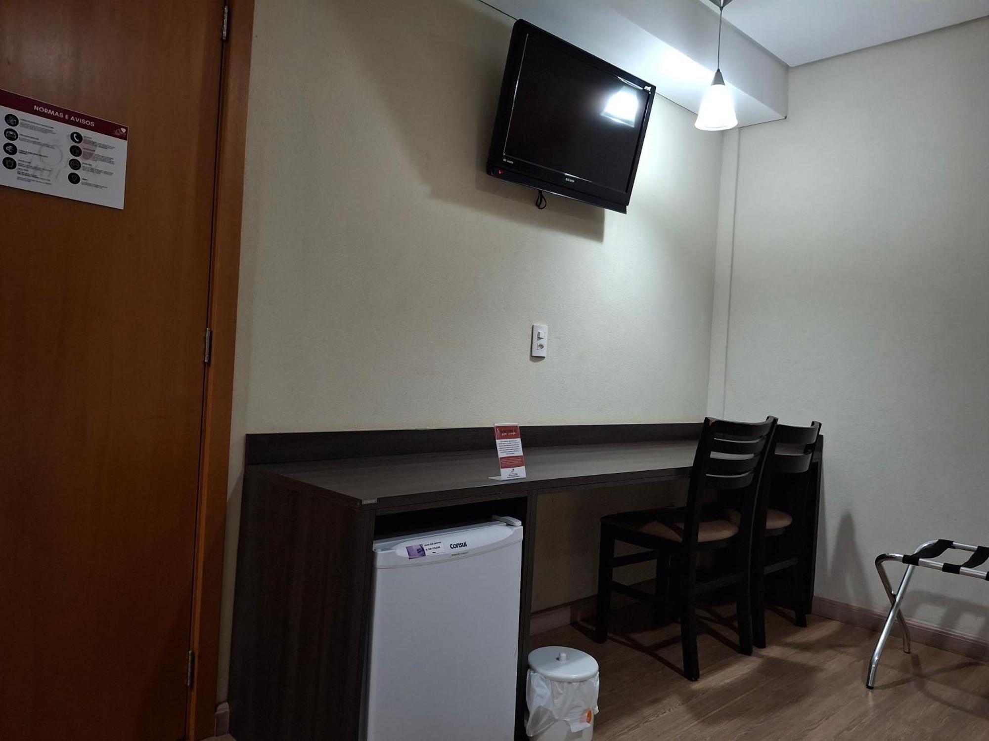 Onix Inn Hotel Cravinhos Zewnętrze zdjęcie