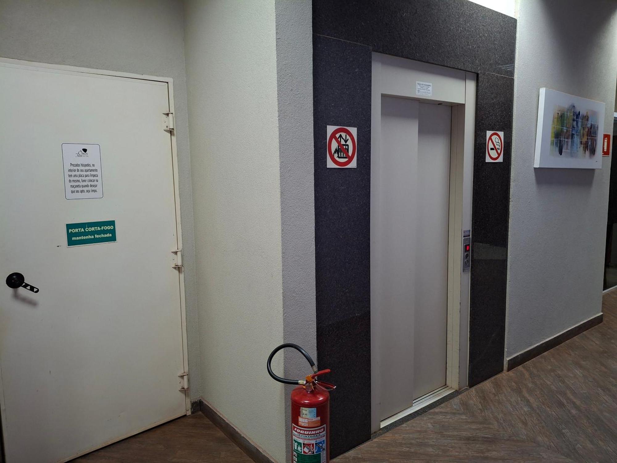 Onix Inn Hotel Cravinhos Zewnętrze zdjęcie