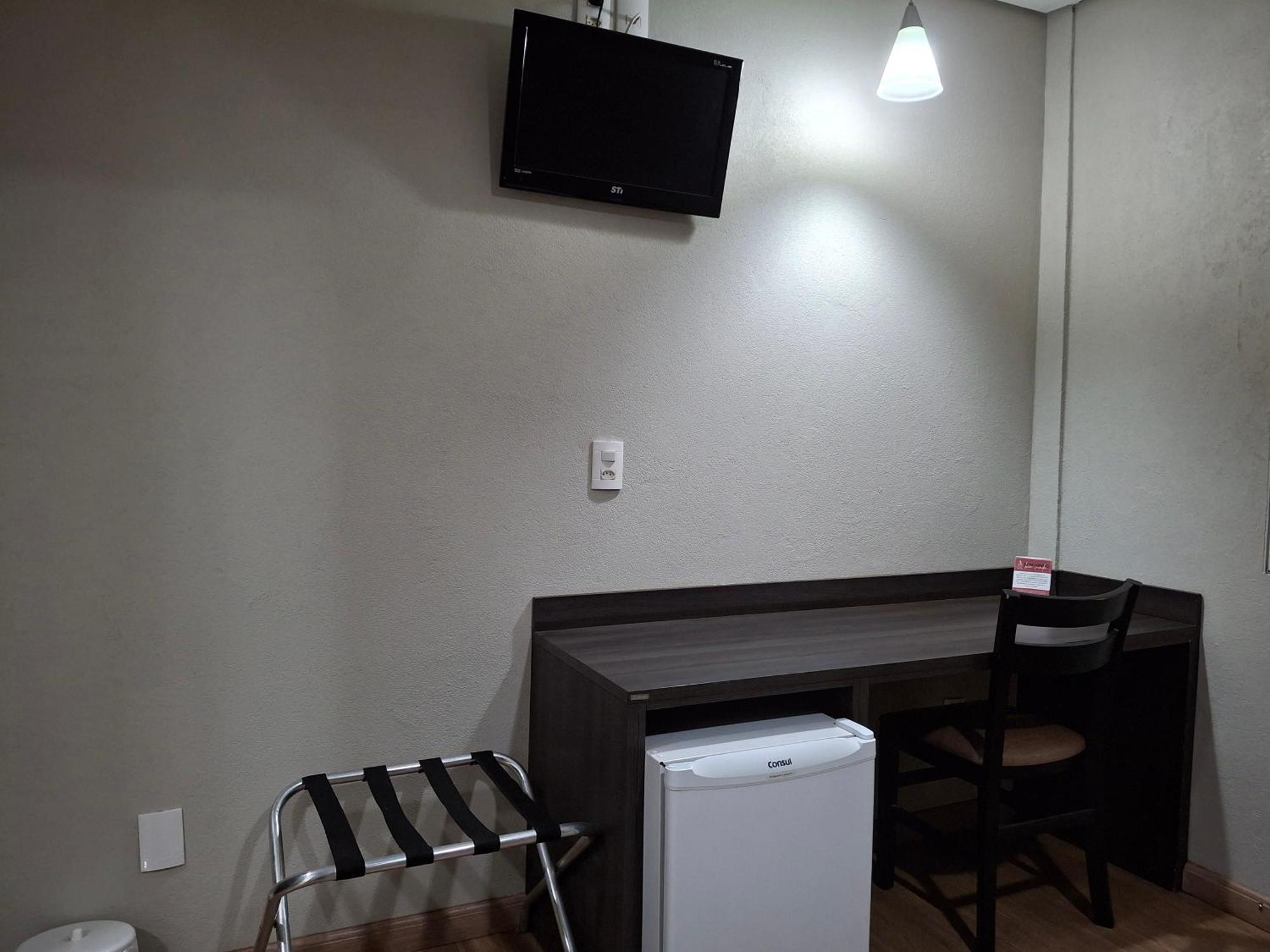 Onix Inn Hotel Cravinhos Zewnętrze zdjęcie